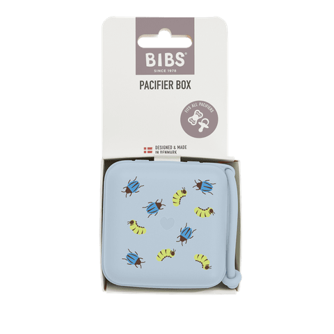 STUDIO Suttekasse med 2 sutter, blanding af Beetle og Caterpillar - Baby Blue